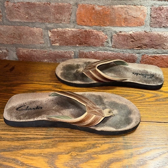 Clarks BROWN GENUINE LEATHER THONGS FLIP FLOP MEN\'S SANDALS Sz 13M main image 5